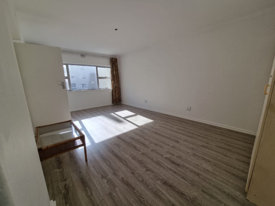 2 Bedroom Property for Sale in Mouille Point Western Cape